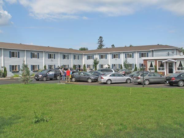 Super 8 By Wyndham Pembroke Exterior foto